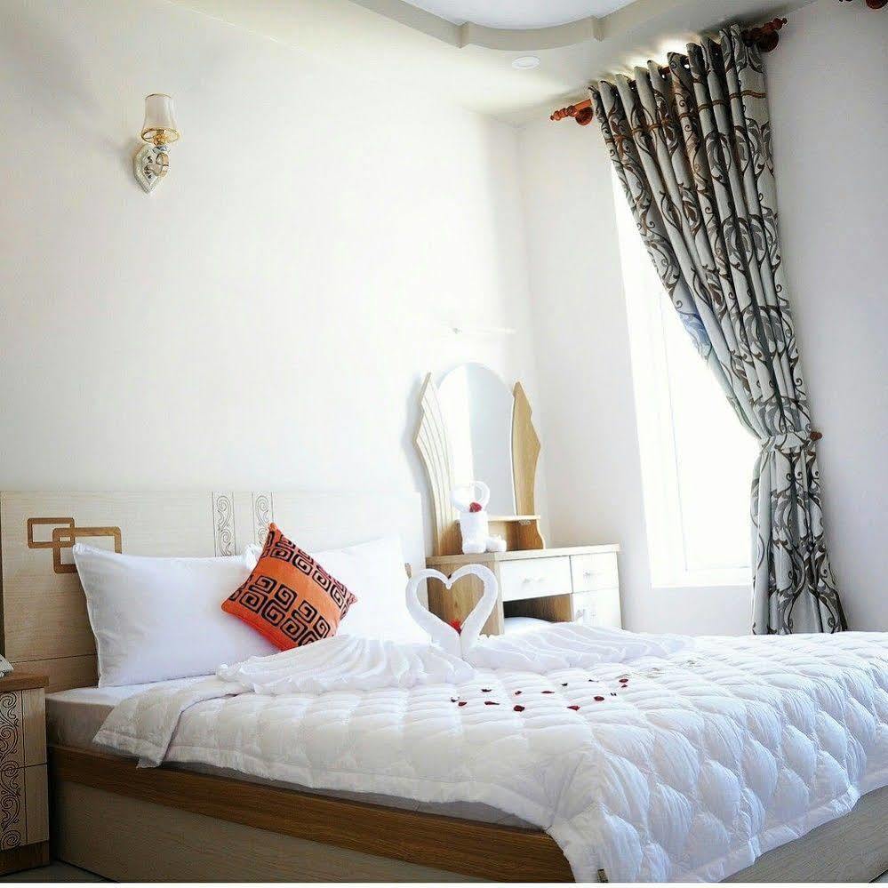 Jiny Tran Hotel Duong Dong  ภายนอก รูปภาพ